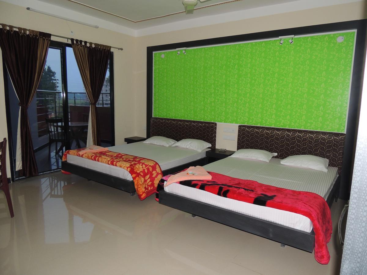 Swagatam International Hotel Tarapith Buitenkant foto