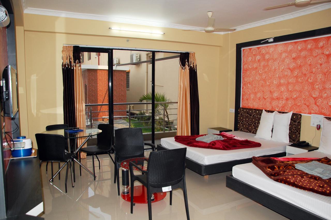 Swagatam International Hotel Tarapith Buitenkant foto