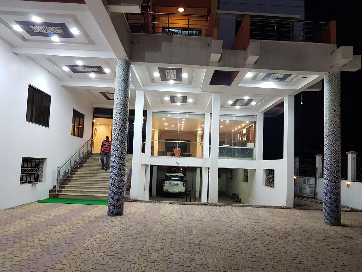 Swagatam International Hotel Tarapith Buitenkant foto