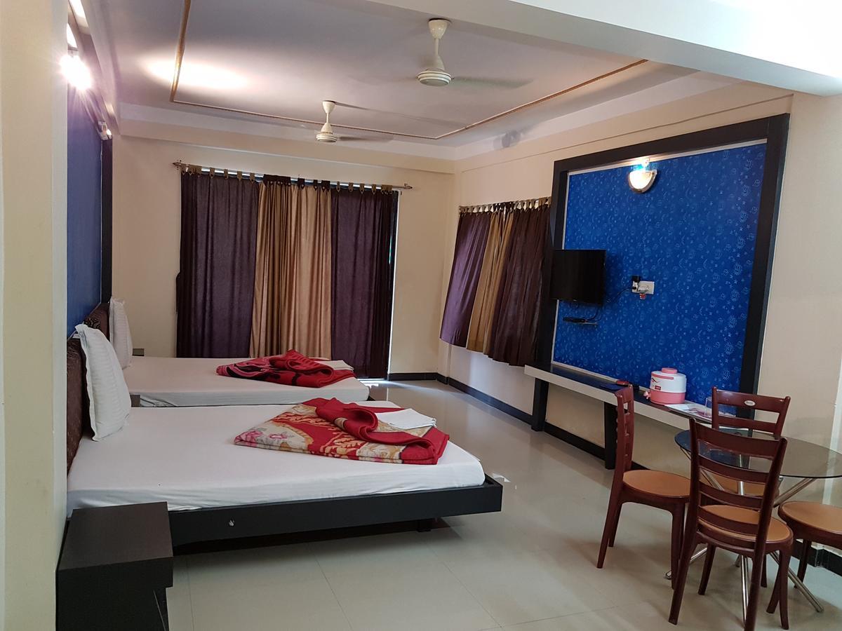 Swagatam International Hotel Tarapith Buitenkant foto