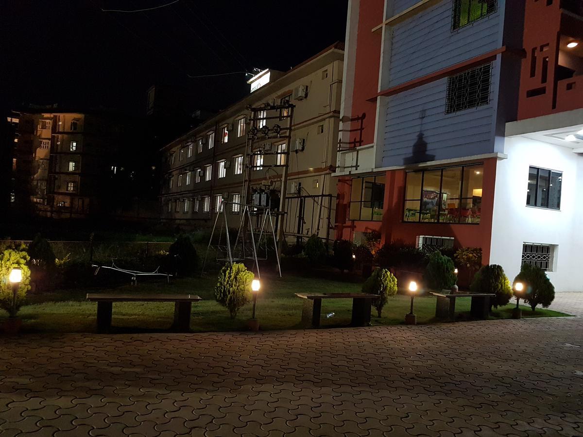 Swagatam International Hotel Tarapith Buitenkant foto