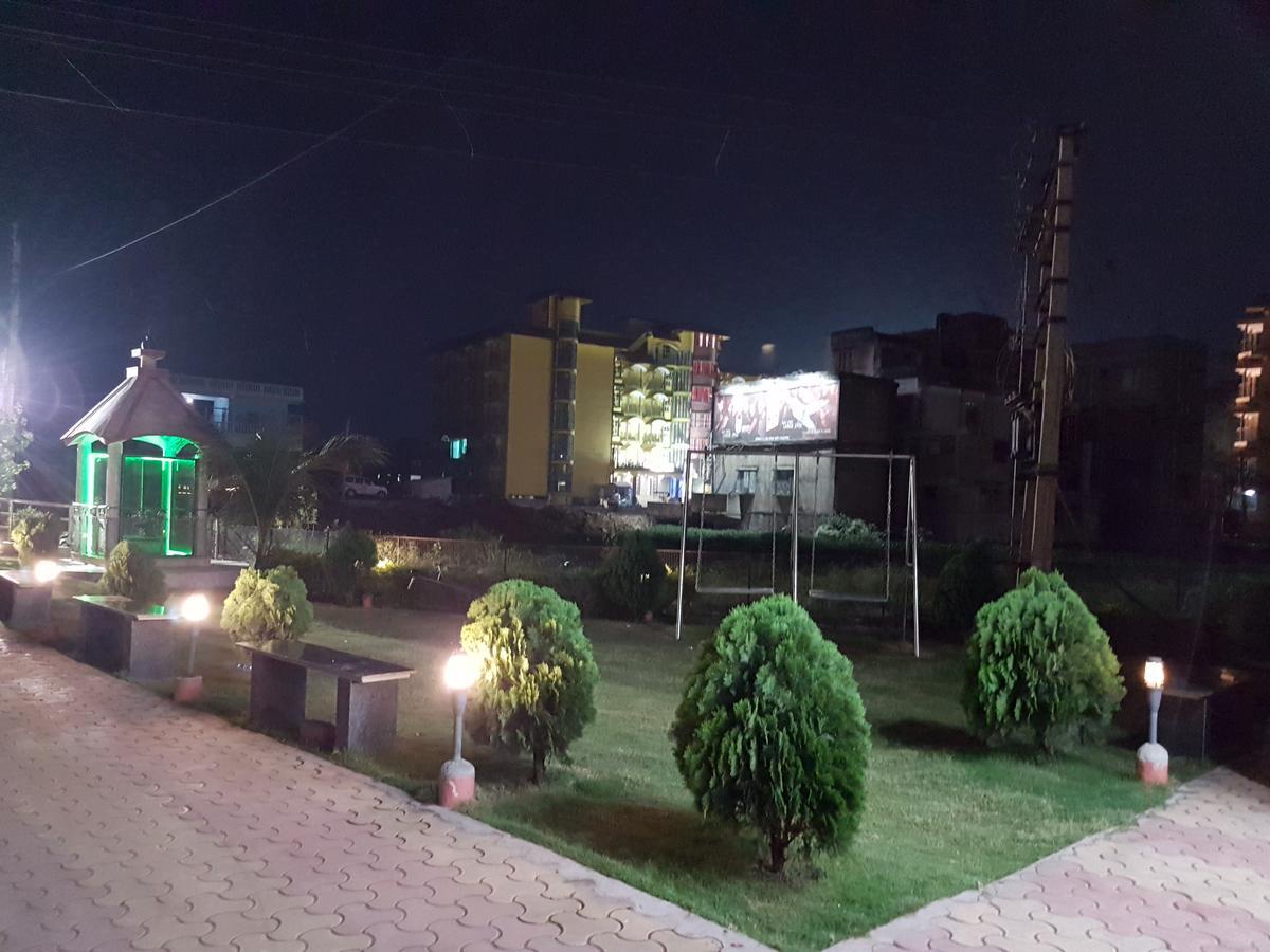 Swagatam International Hotel Tarapith Buitenkant foto