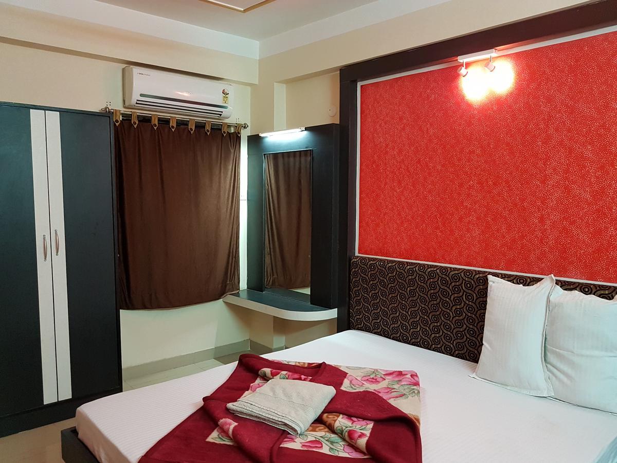 Swagatam International Hotel Tarapith Buitenkant foto