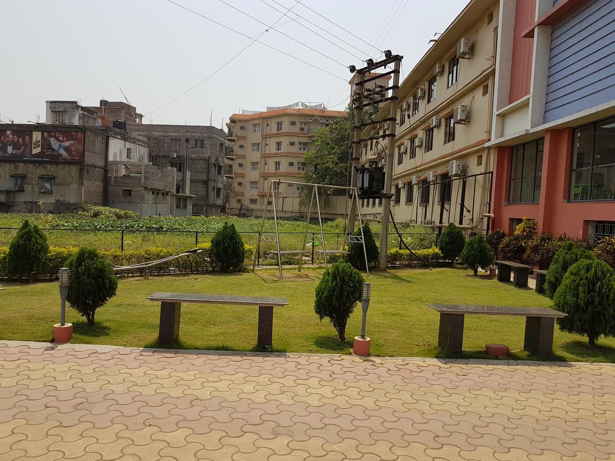 Swagatam International Hotel Tarapith Buitenkant foto