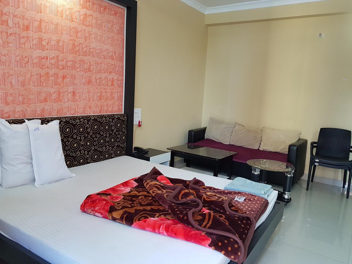 Swagatam International Hotel Tarapith Buitenkant foto