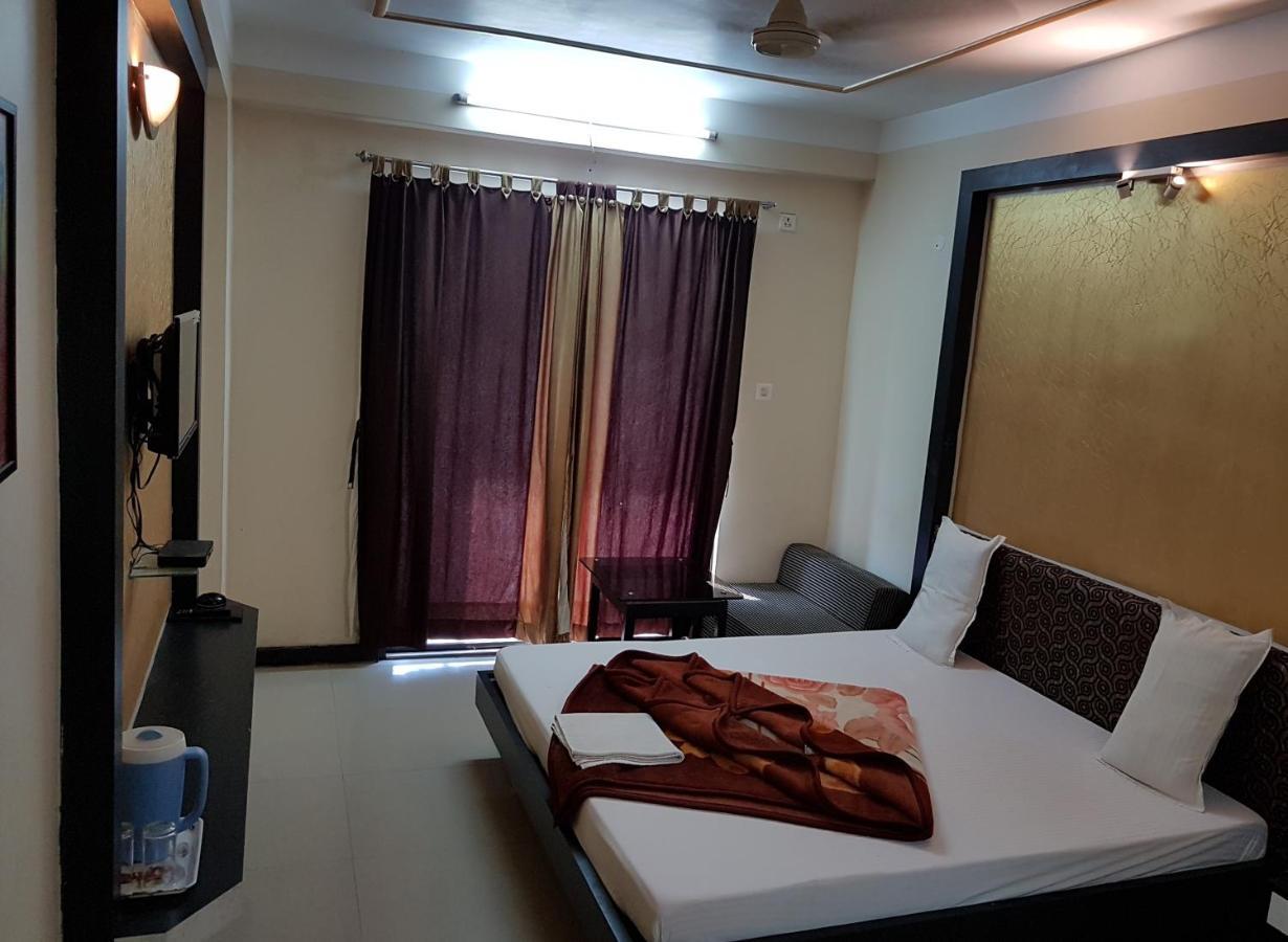 Swagatam International Hotel Tarapith Buitenkant foto